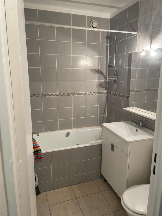 Appartement 35 M2 Creteil L Echat Exteriör bild