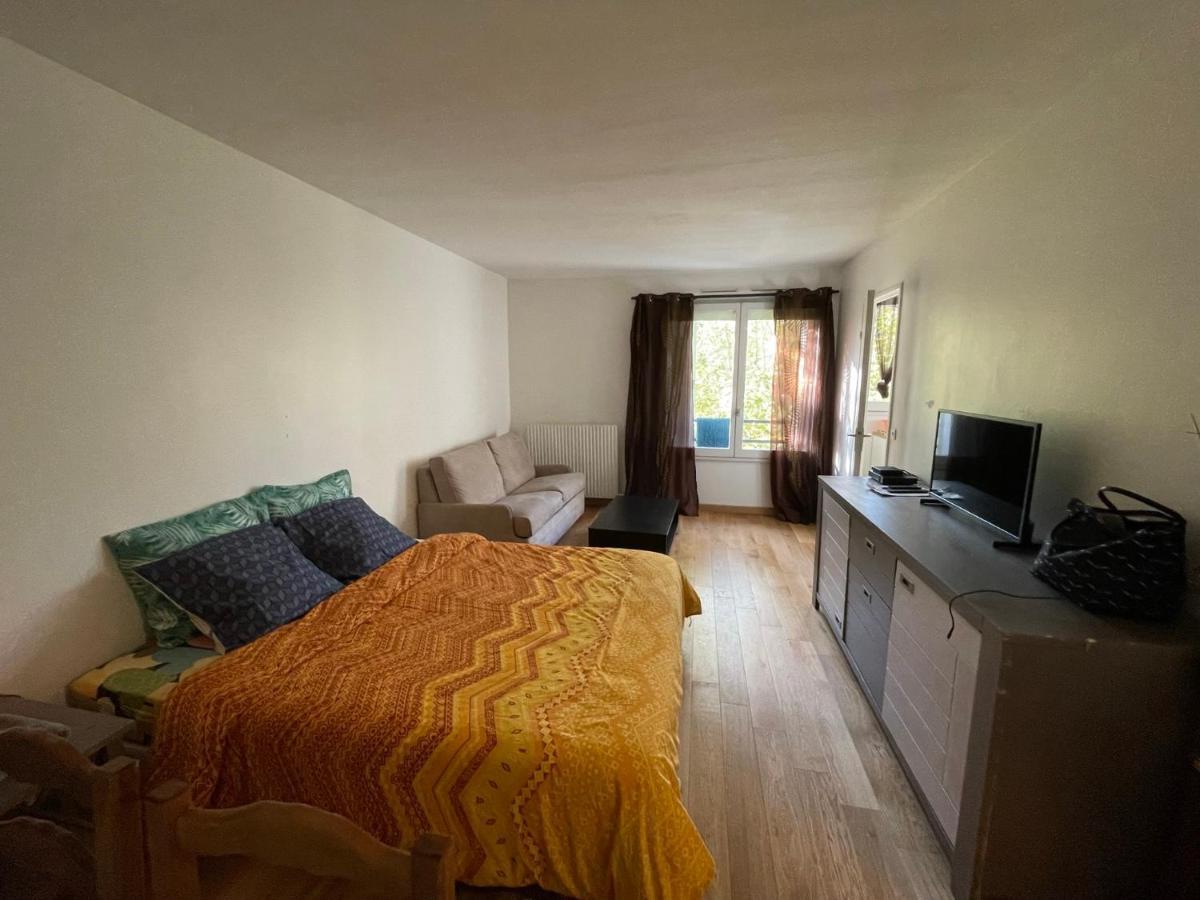 Appartement 35 M2 Creteil L Echat Exteriör bild